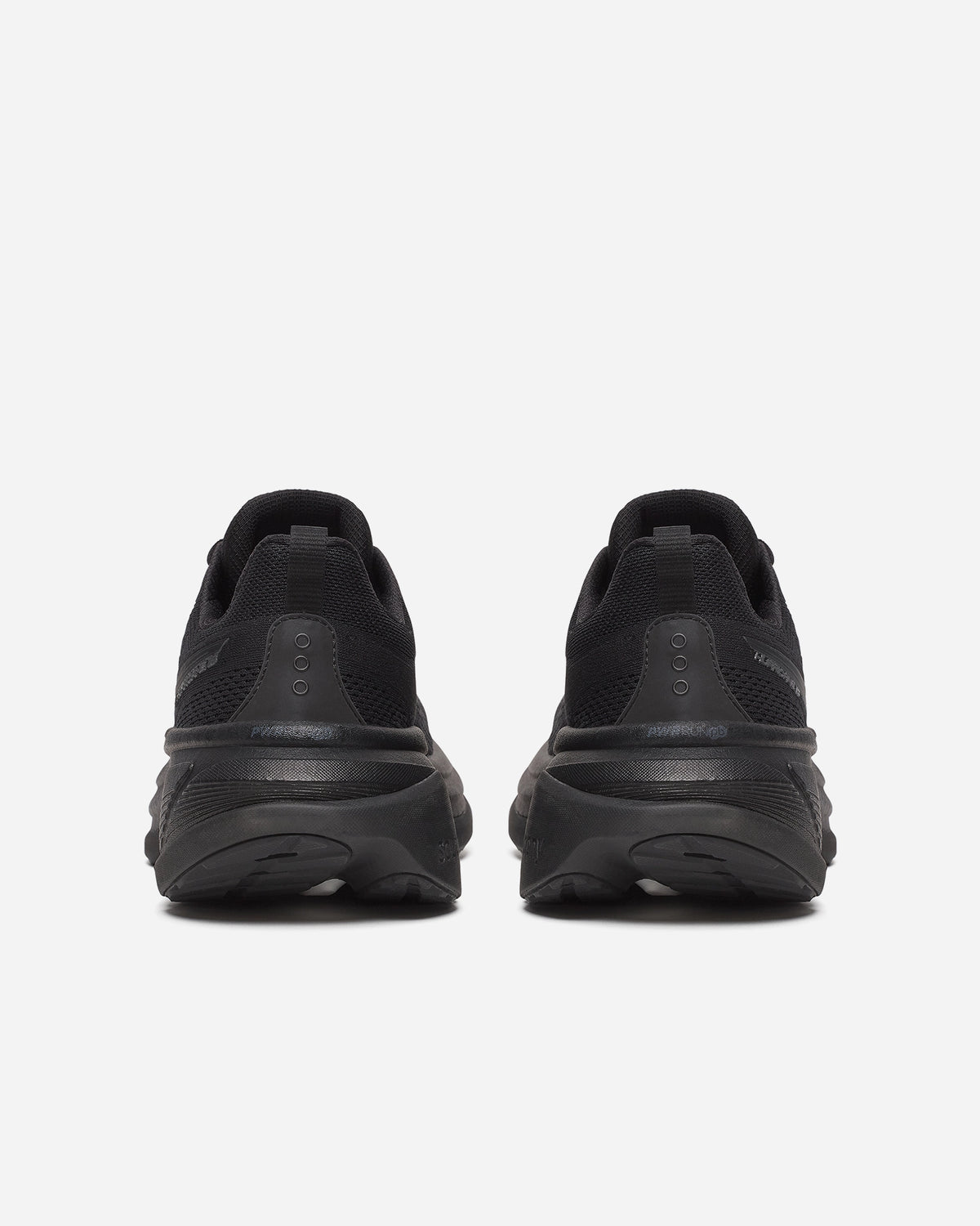 Saucony Hurricane 25 Triple Black Herre